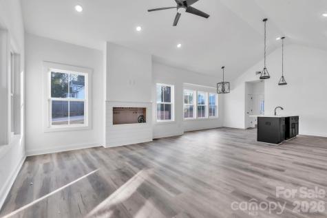 54 3rd Avenue Greenville SC 29611