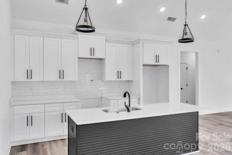 54 3rd Avenue Greenville SC 29611