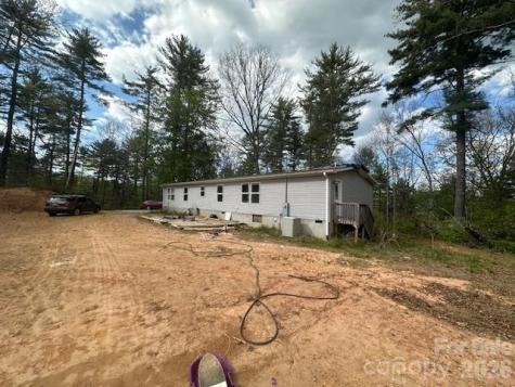 134 Mossy Ridge Road Cullowhee NC 28723