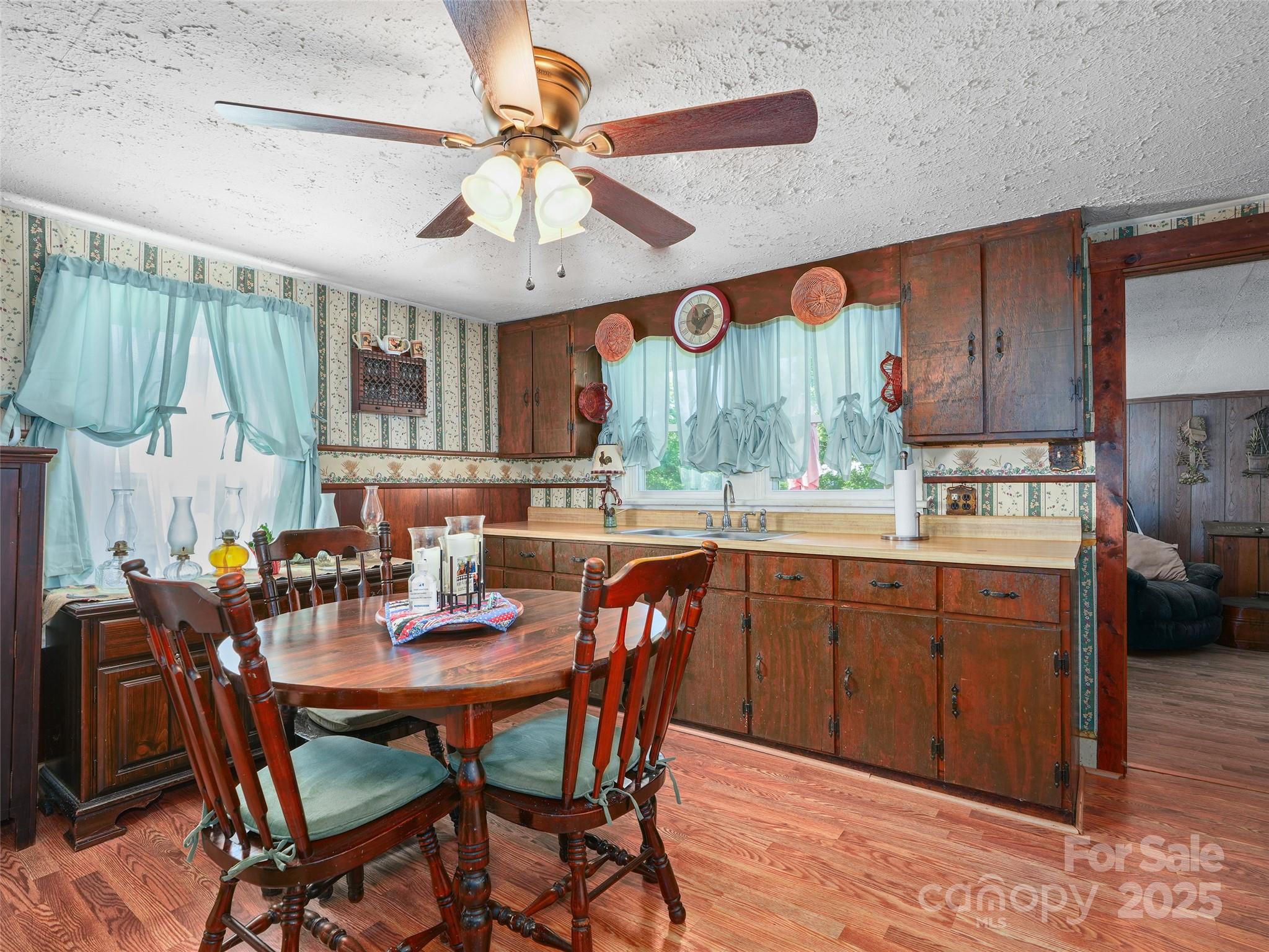 177 Dewey Avenue Canton NC 28716