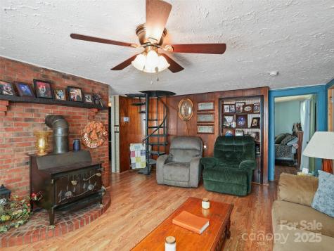 177 Dewey Avenue Canton NC 28716