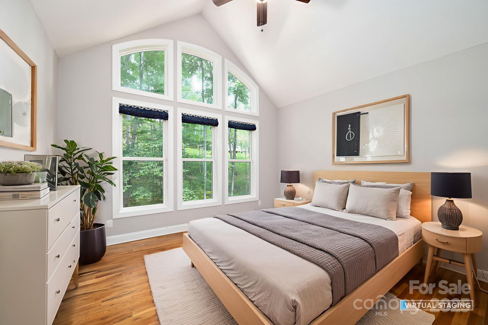 17 Bohemian Lane Asheville NC 28805