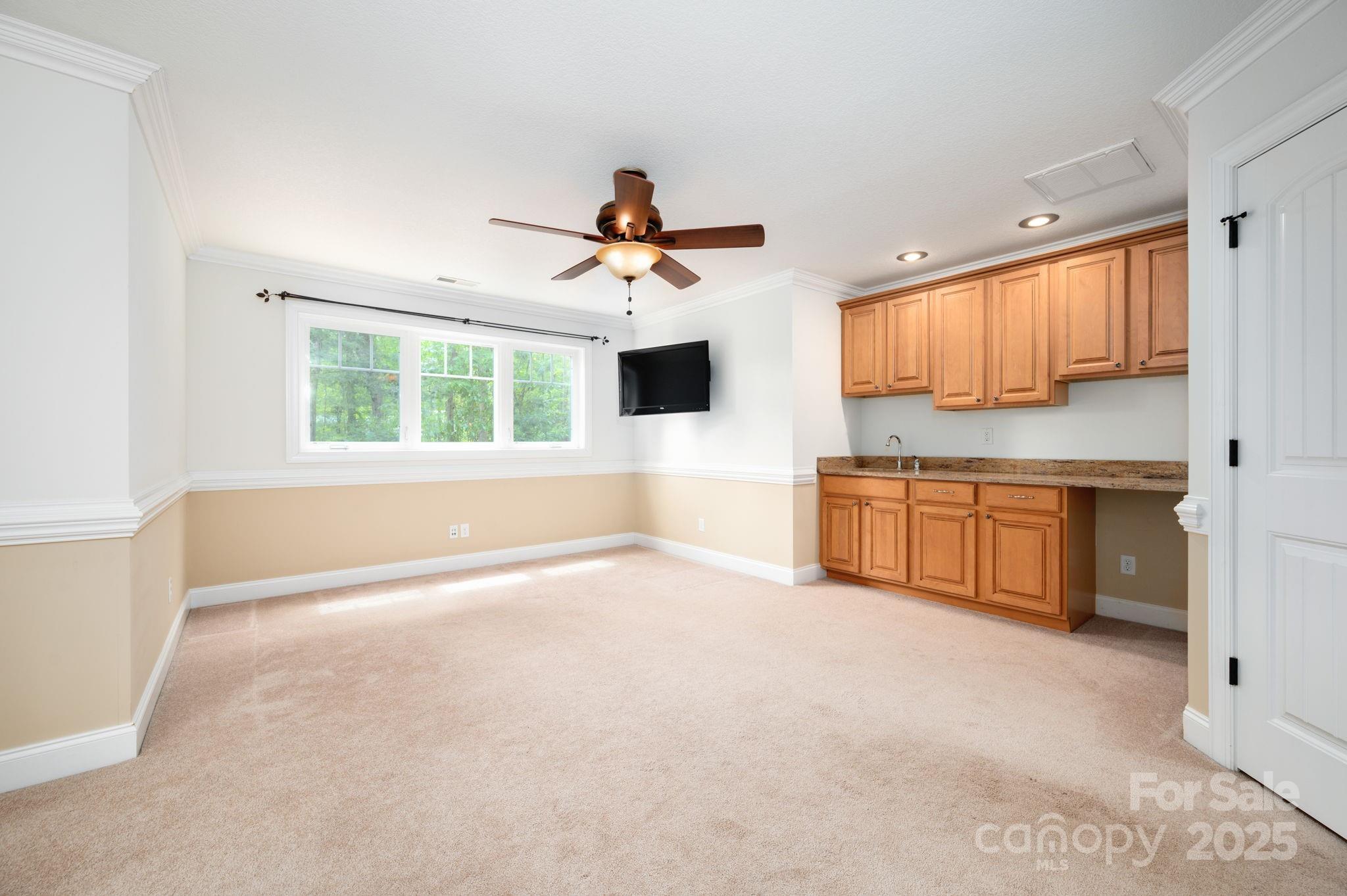 17 Bohemian Lane Asheville NC 28805