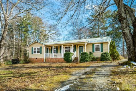 52 E Miller Street Columbus NC 28722