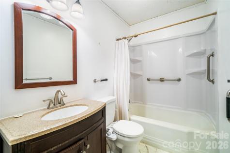 52 E Miller Street Columbus NC 28722