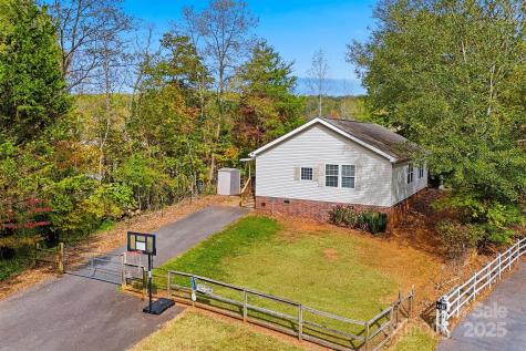 4247 Laurel Hill Road Claremont NC 28610