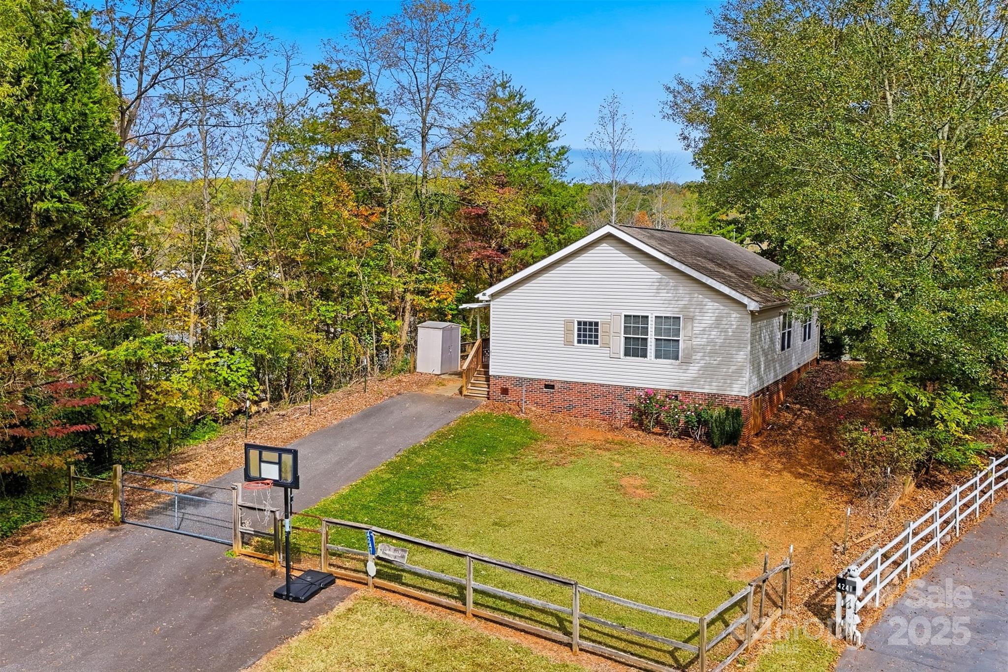 4247 Laurel Hill Road Claremont NC 28610