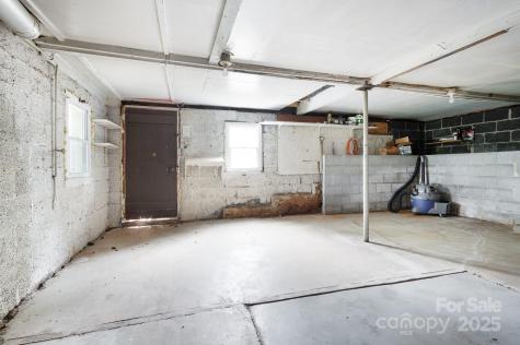 92 Stewart Street Asheville NC 28806