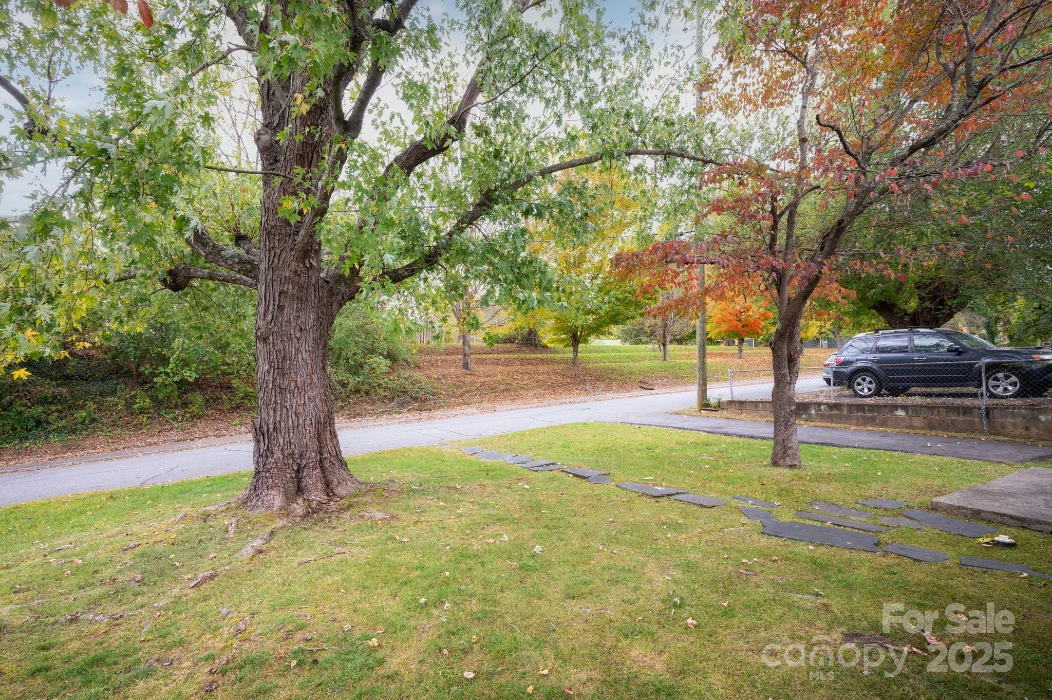 92 Stewart Street Asheville NC 28806