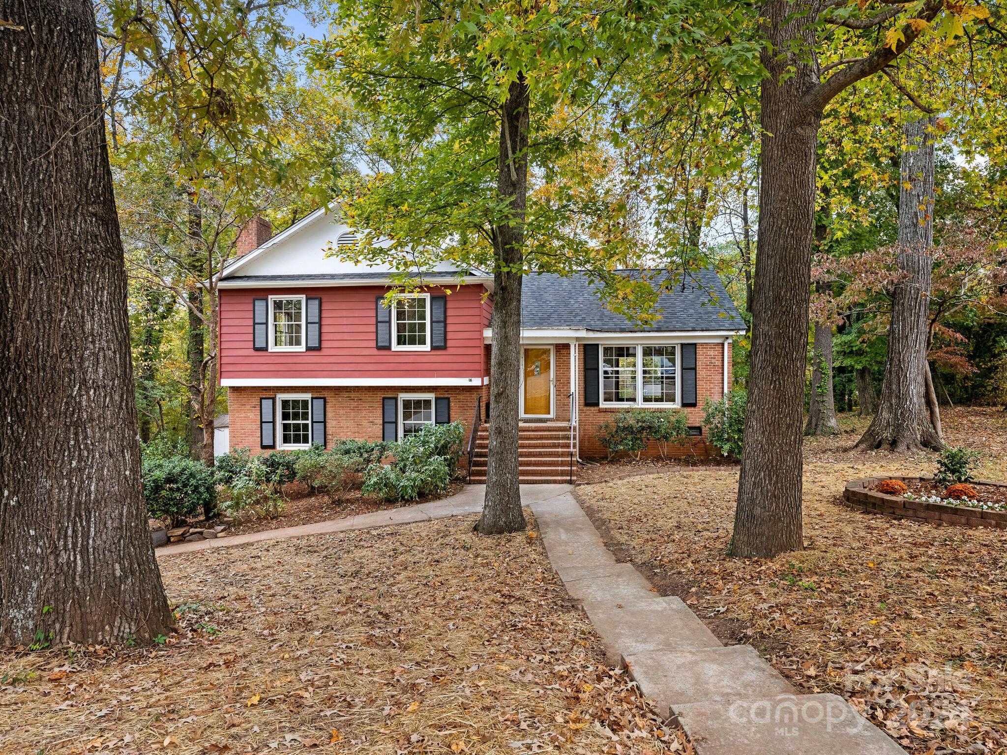 6815 Somersworth Drive Charlotte NC 28215