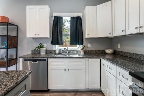 35 Alice Clement Lane Asheville NC 28803