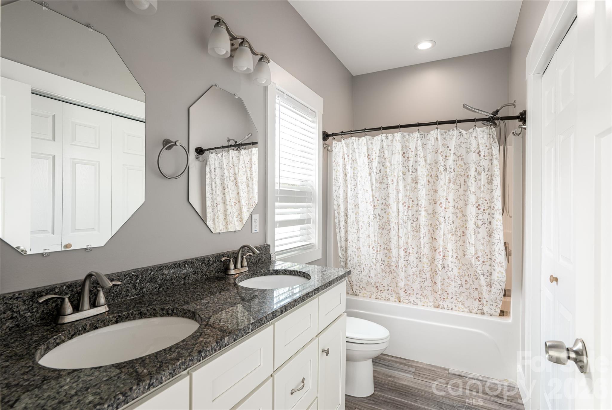 35 Alice Clement Lane Asheville NC 28803