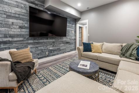 35 Alice Clement Lane Asheville NC 28803