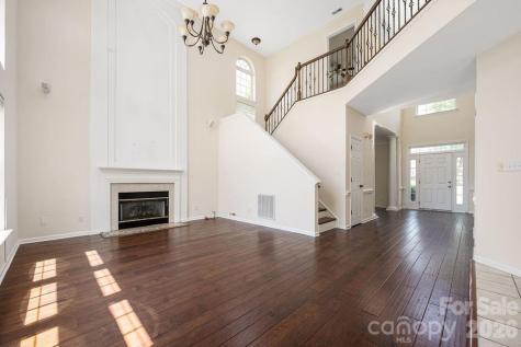 9512 Autumn Applause Drive Charlotte NC 28277