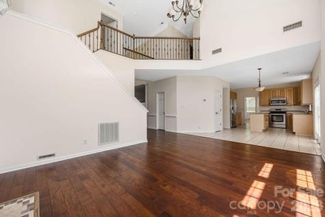 9512 Autumn Applause Drive Charlotte NC 28277