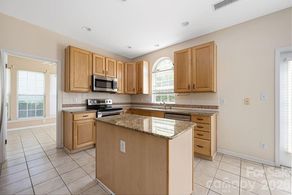 9512 Autumn Applause Drive Charlotte NC 28277