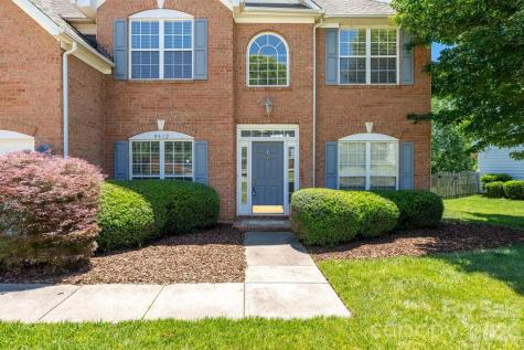 9512 Autumn Applause Drive Charlotte NC 28277