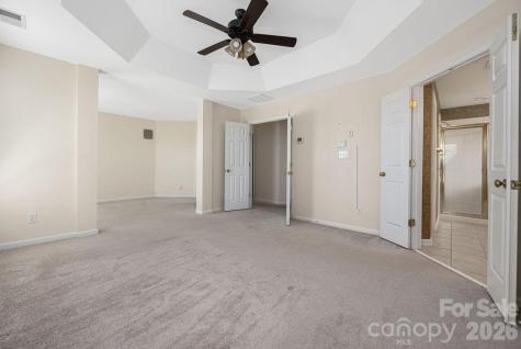 9512 Autumn Applause Drive Charlotte NC 28277