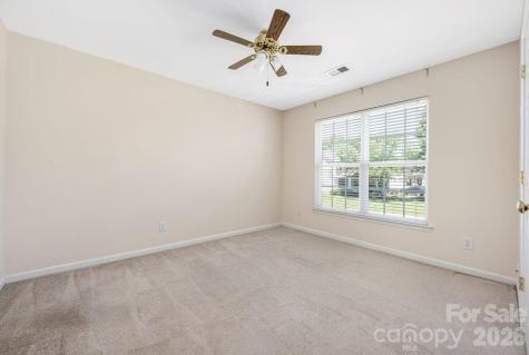 9512 Autumn Applause Drive Charlotte NC 28277