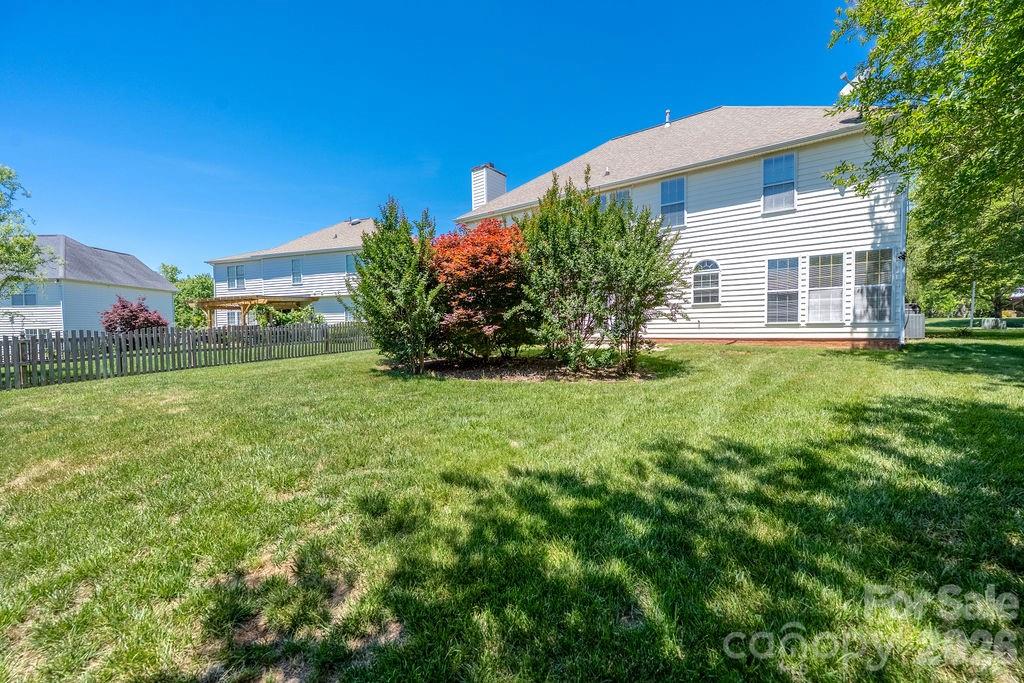 9512 Autumn Applause Drive Charlotte NC 28277