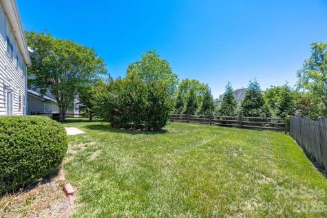 9512 Autumn Applause Drive Charlotte NC 28277