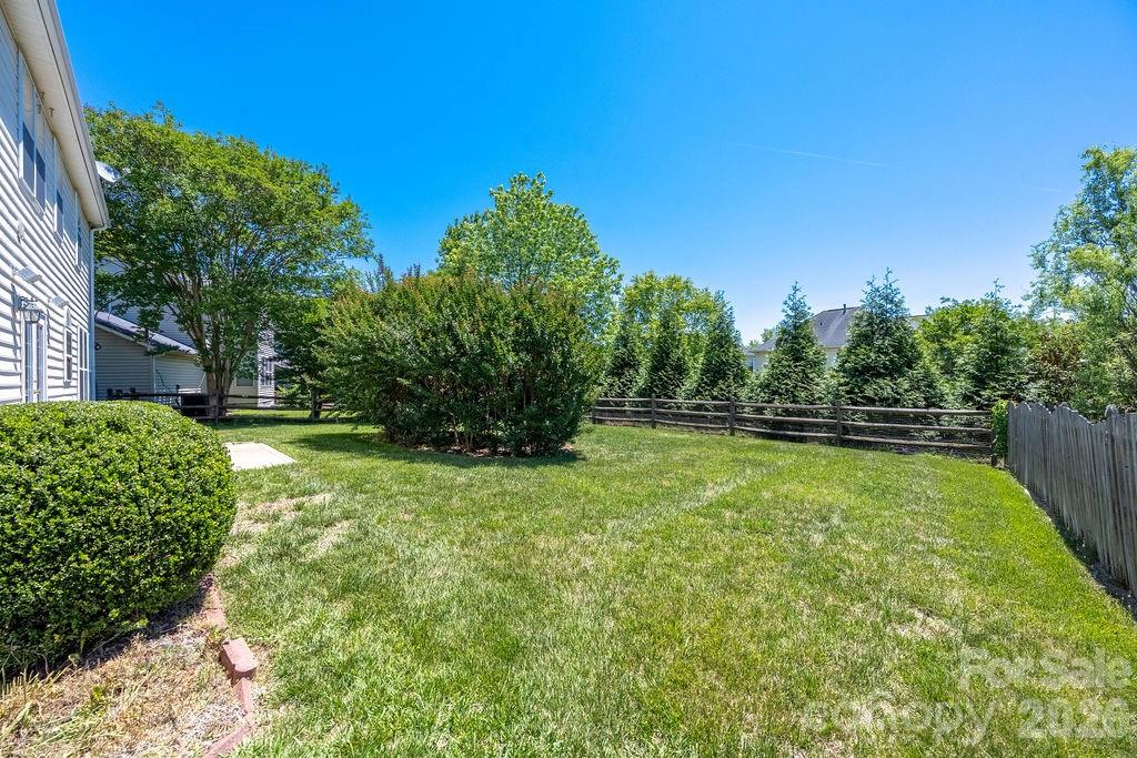 9512 Autumn Applause Drive Charlotte NC 28277