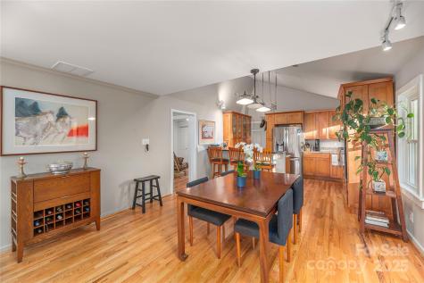 106 Spooks Branch Road Asheville NC 28804