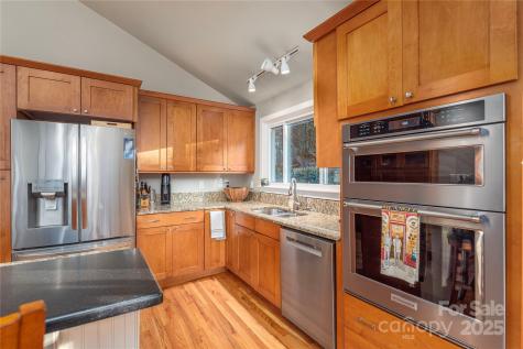 106 Spooks Branch Road Asheville NC 28804