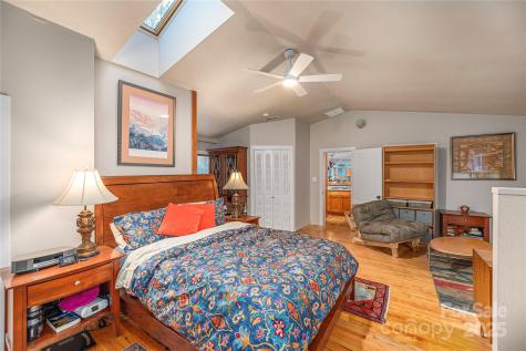 106 Spooks Branch Road Asheville NC 28804