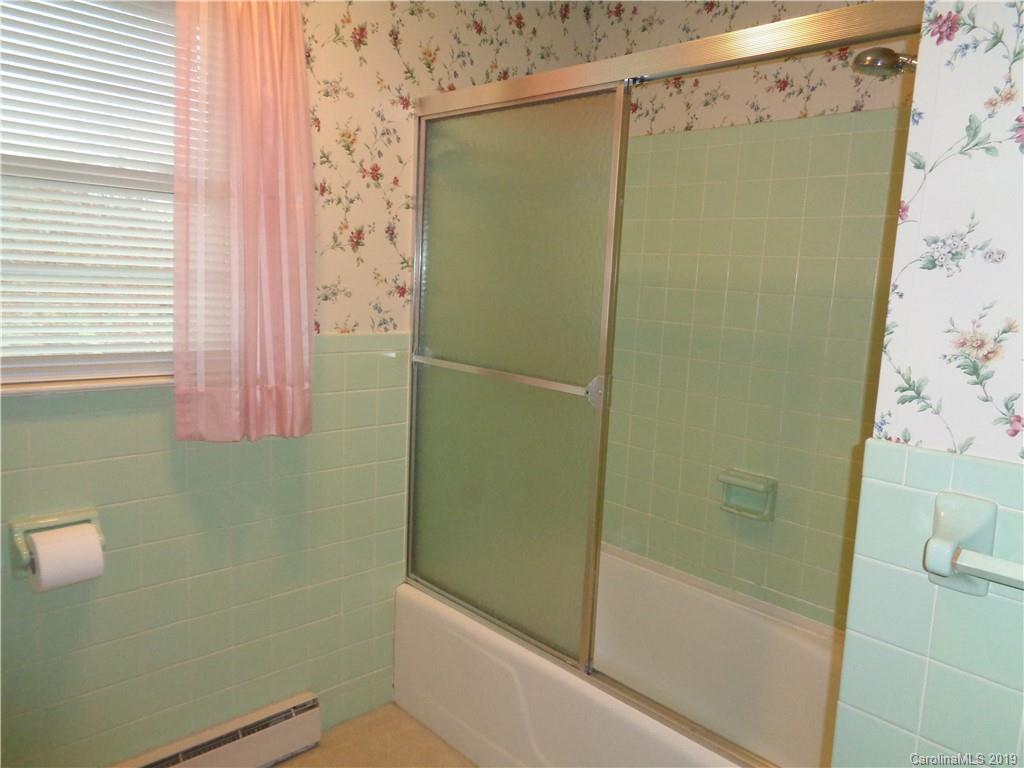 434 Lake Tahoma Road Marion NC 28752