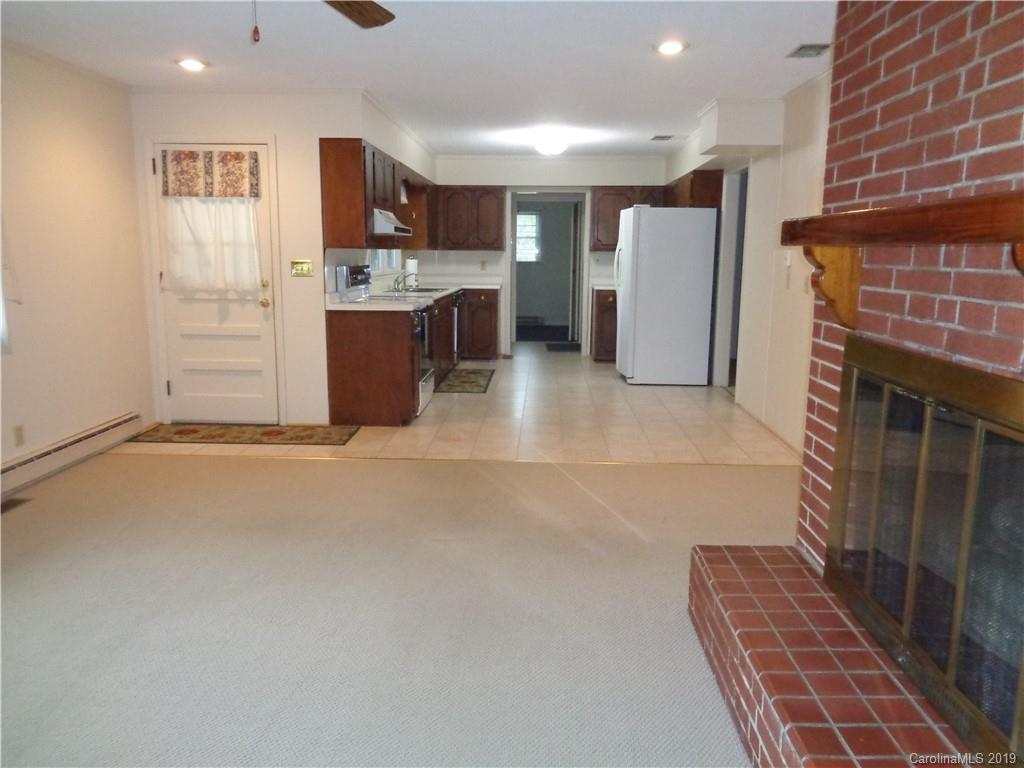 434 Lake Tahoma Road Marion NC 28752