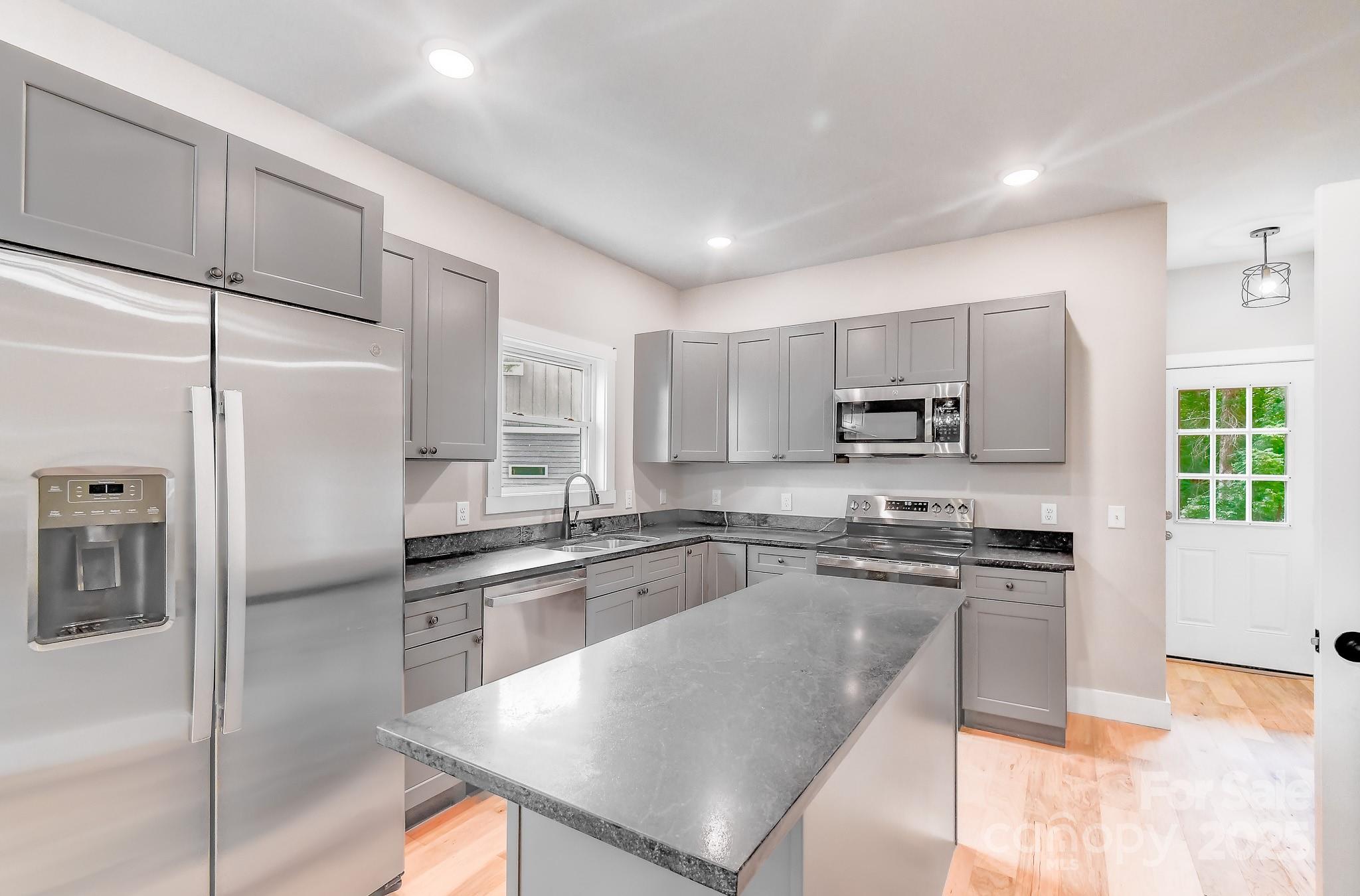 127 Northbend Drive Asheville NC 28804