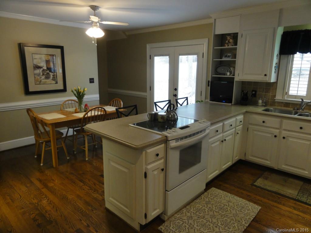 300 Rose Arbor Lane Matthews NC 28105