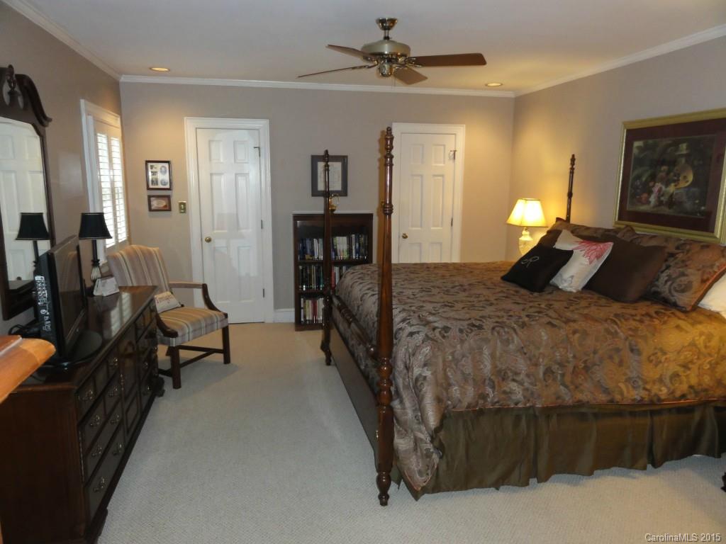 300 Rose Arbor Lane Matthews NC 28105