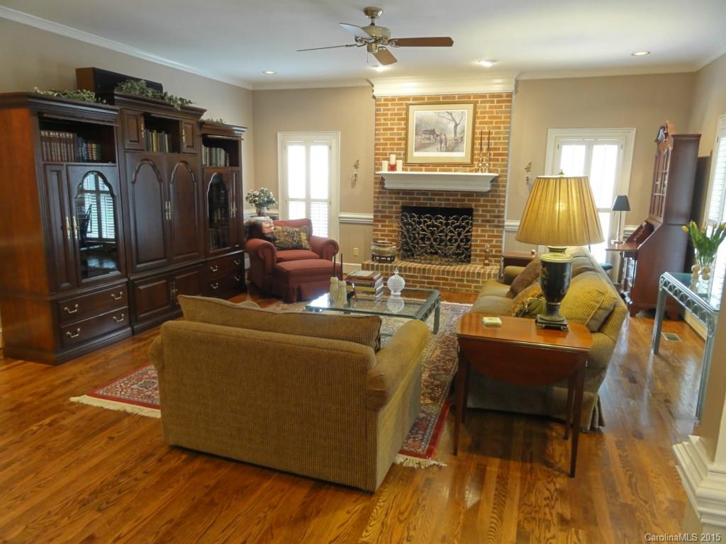 300 Rose Arbor Lane Matthews NC 28105