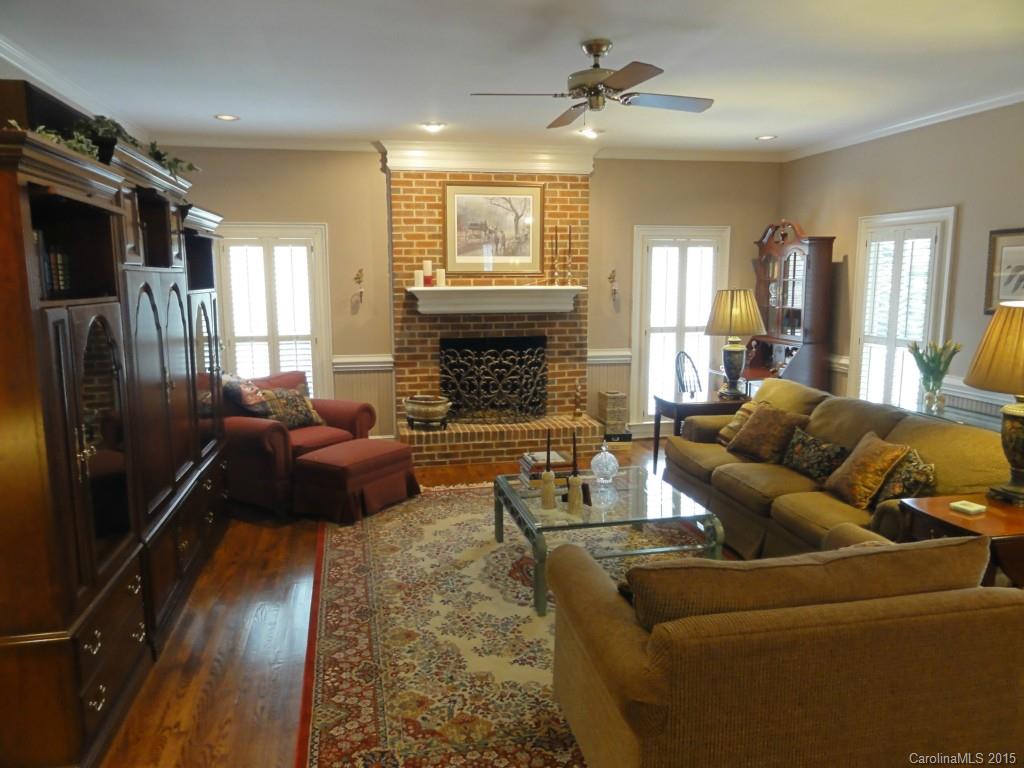 300 Rose Arbor Lane Matthews NC 28105