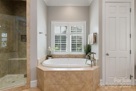 6 Golfside Court Arden NC 28704