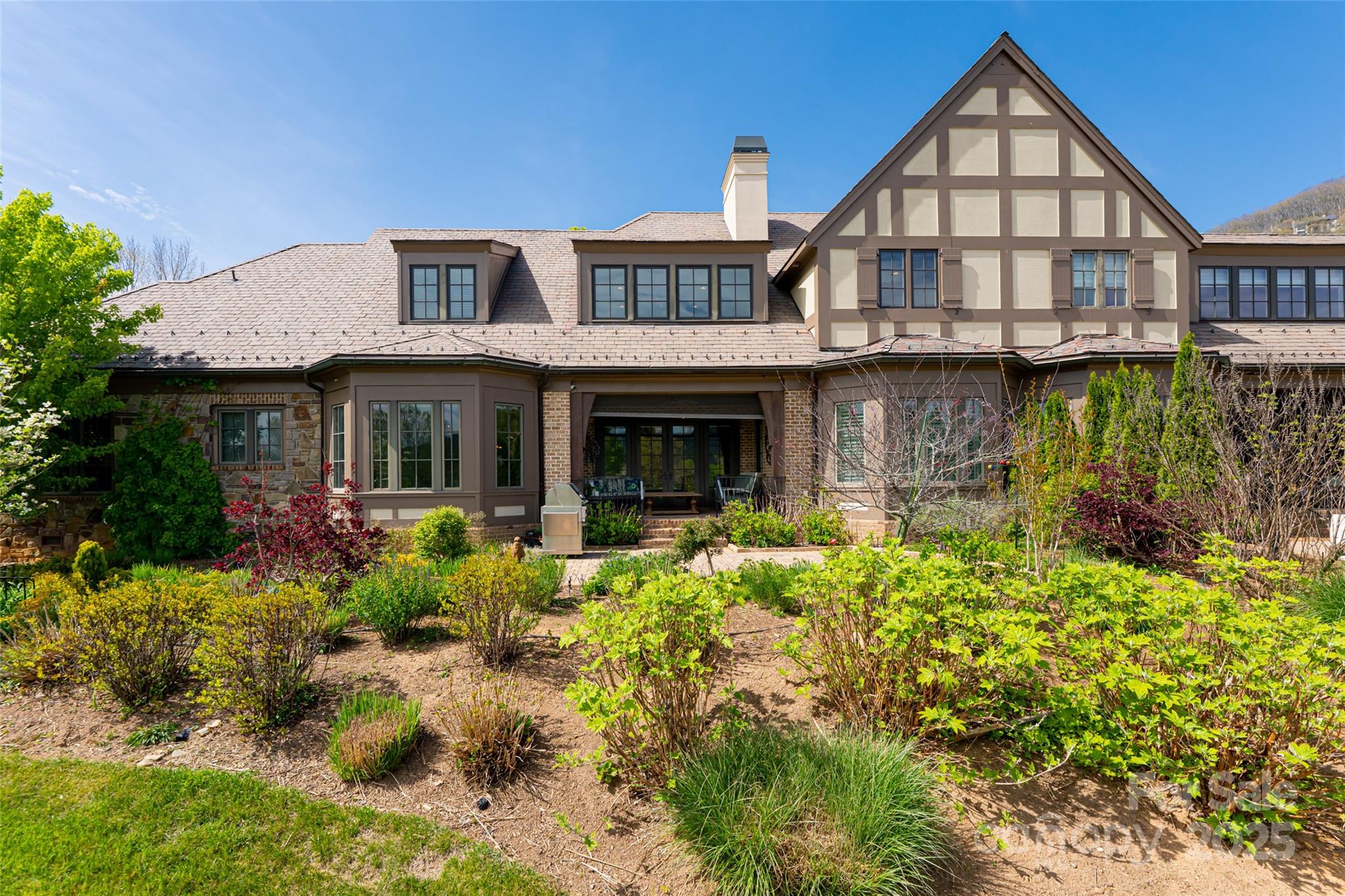 6 Golfside Court Arden NC 28704