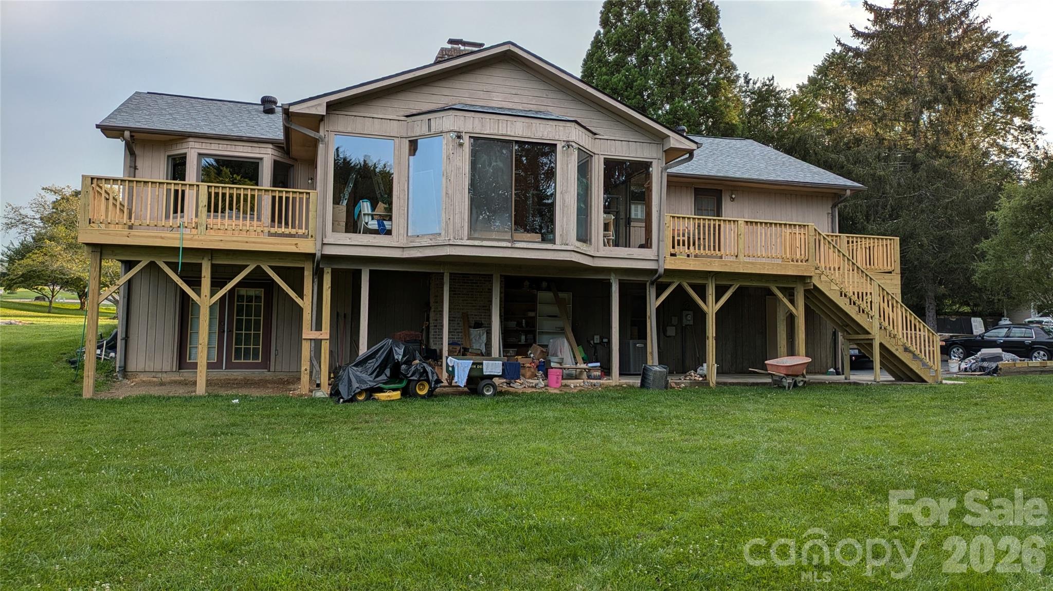 18 Amber Drive Horse Shoe NC 28742