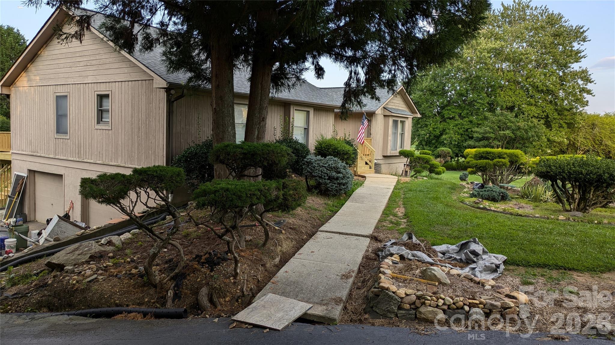 18 Amber Drive Horse Shoe NC 28742