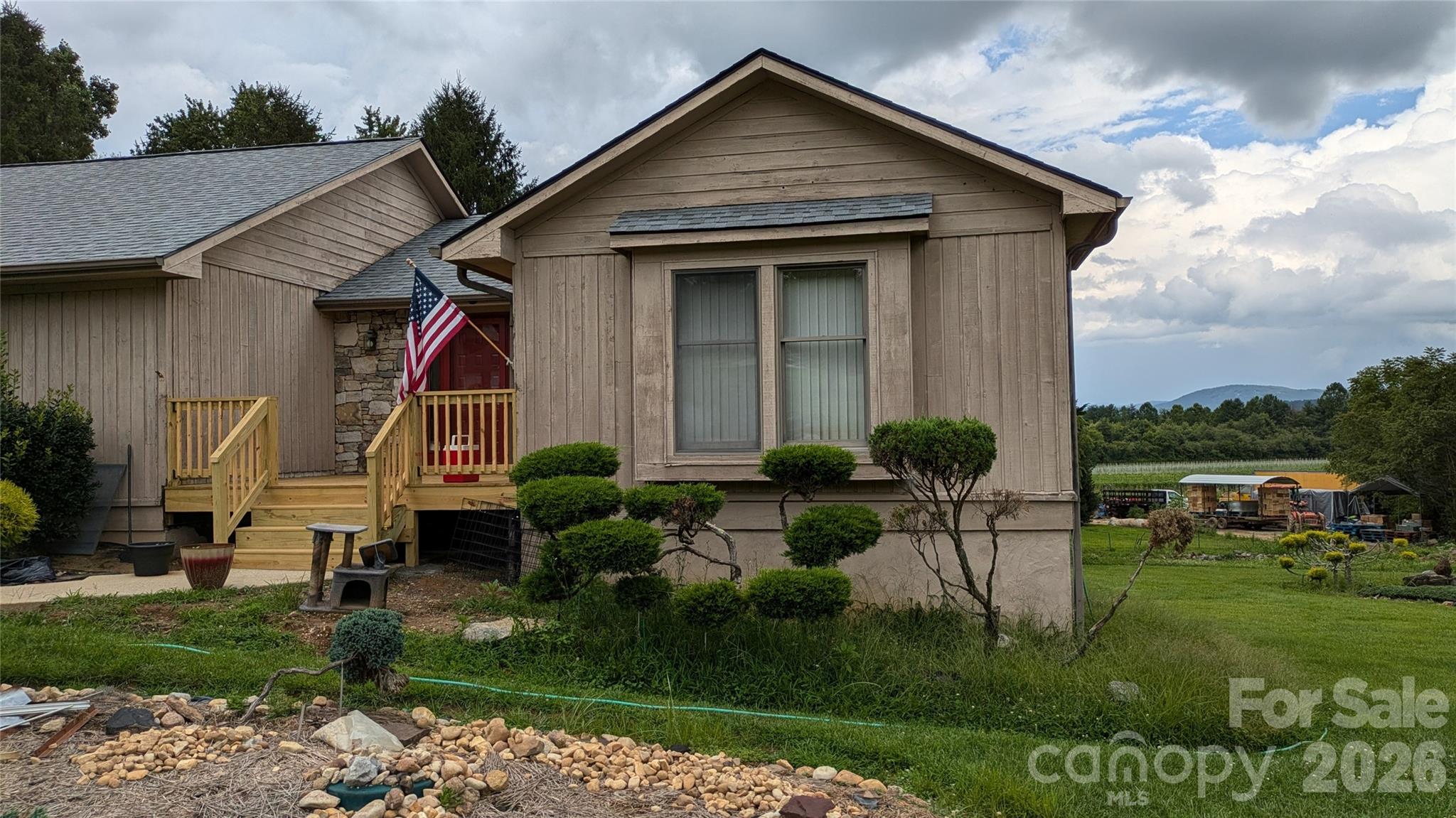 18 Amber Drive Horse Shoe NC 28742