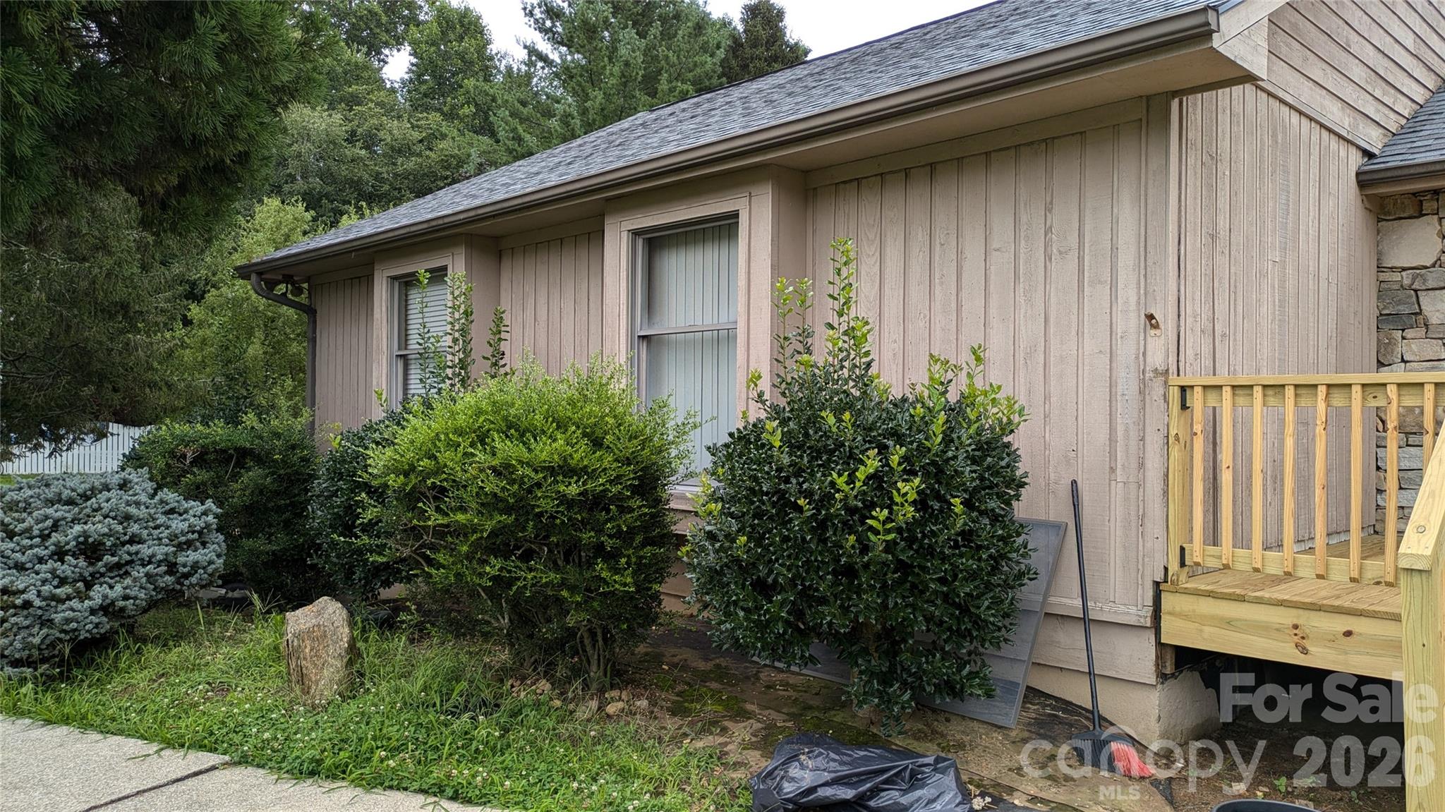 18 Amber Drive Horse Shoe NC 28742