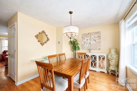 107 Loch Haven Road Swannanoa NC 28778