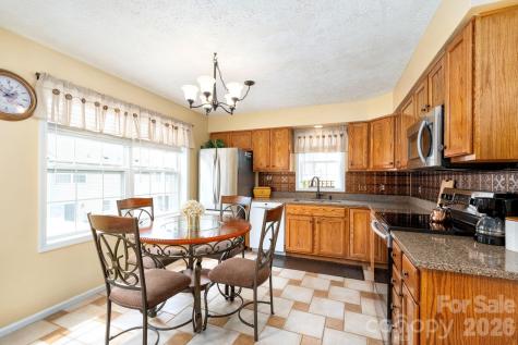 107 Loch Haven Road Swannanoa NC 28778