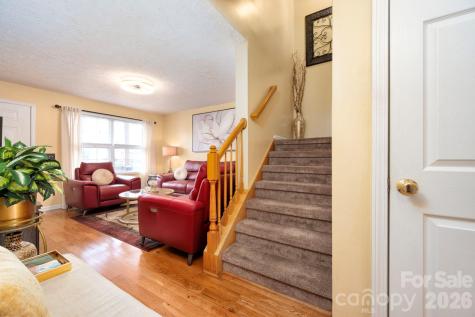 107 Loch Haven Road Swannanoa NC 28778