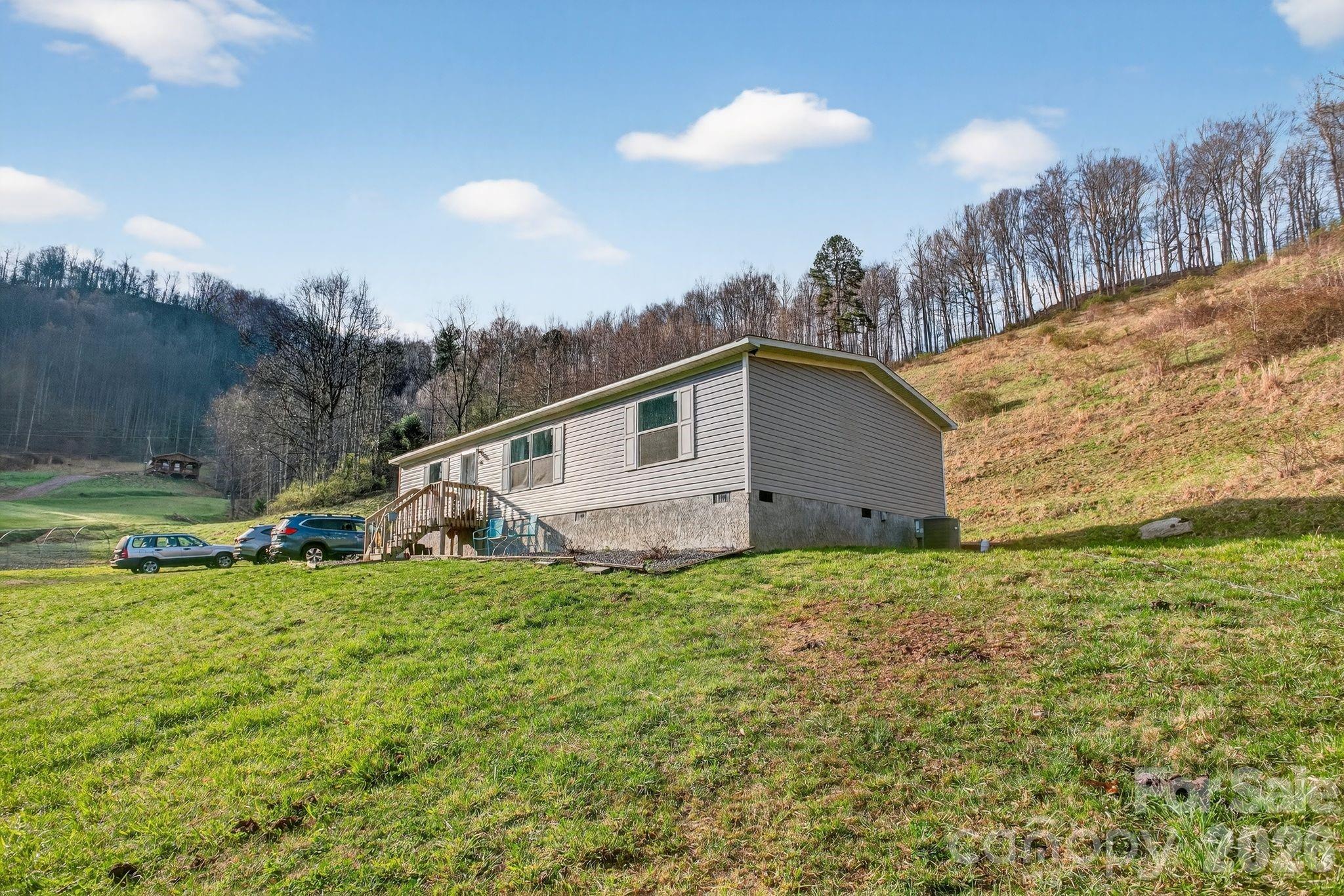 212 Ball Hollow Lane Burnsville NC 28714