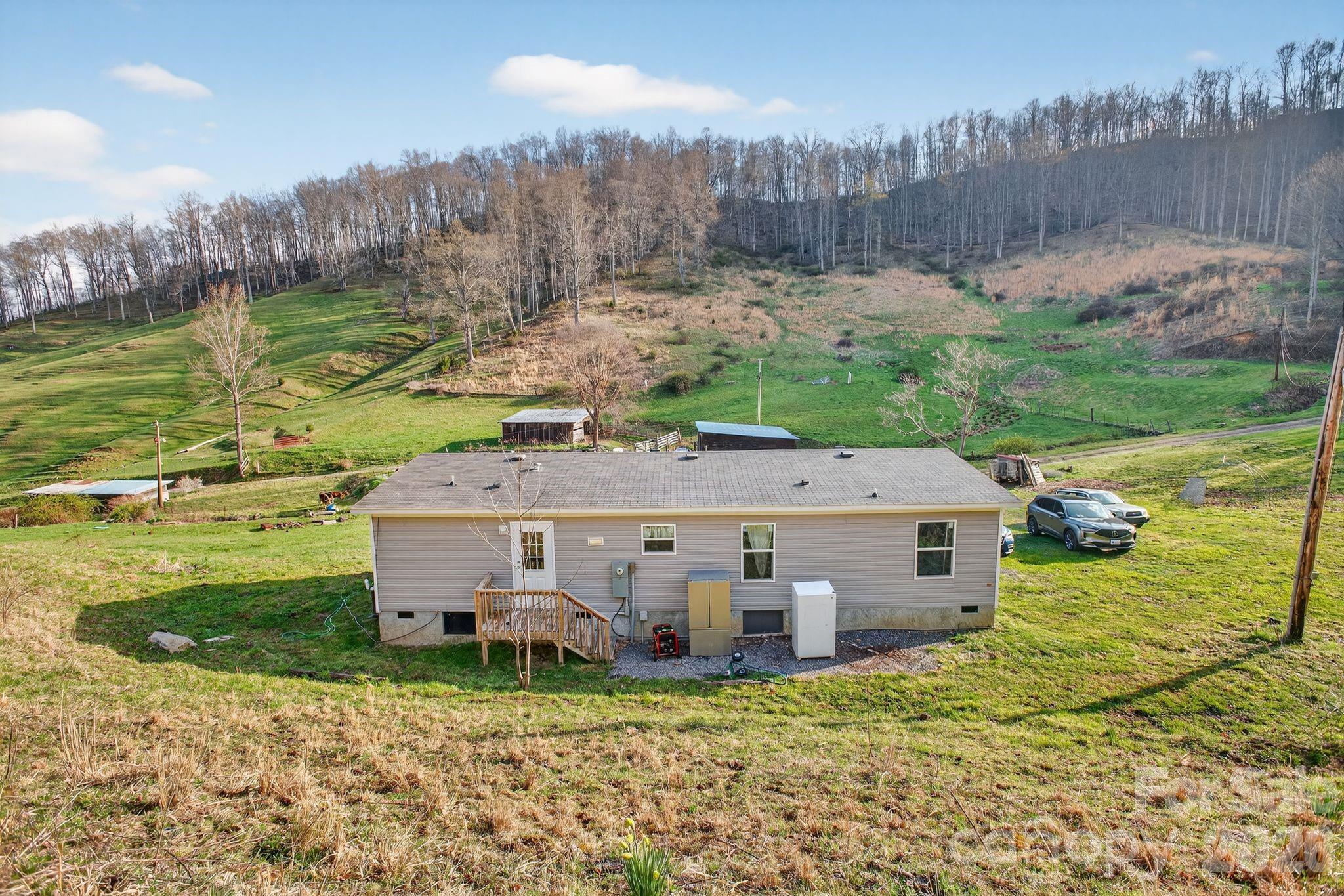 212 Ball Hollow Lane Burnsville NC 28714