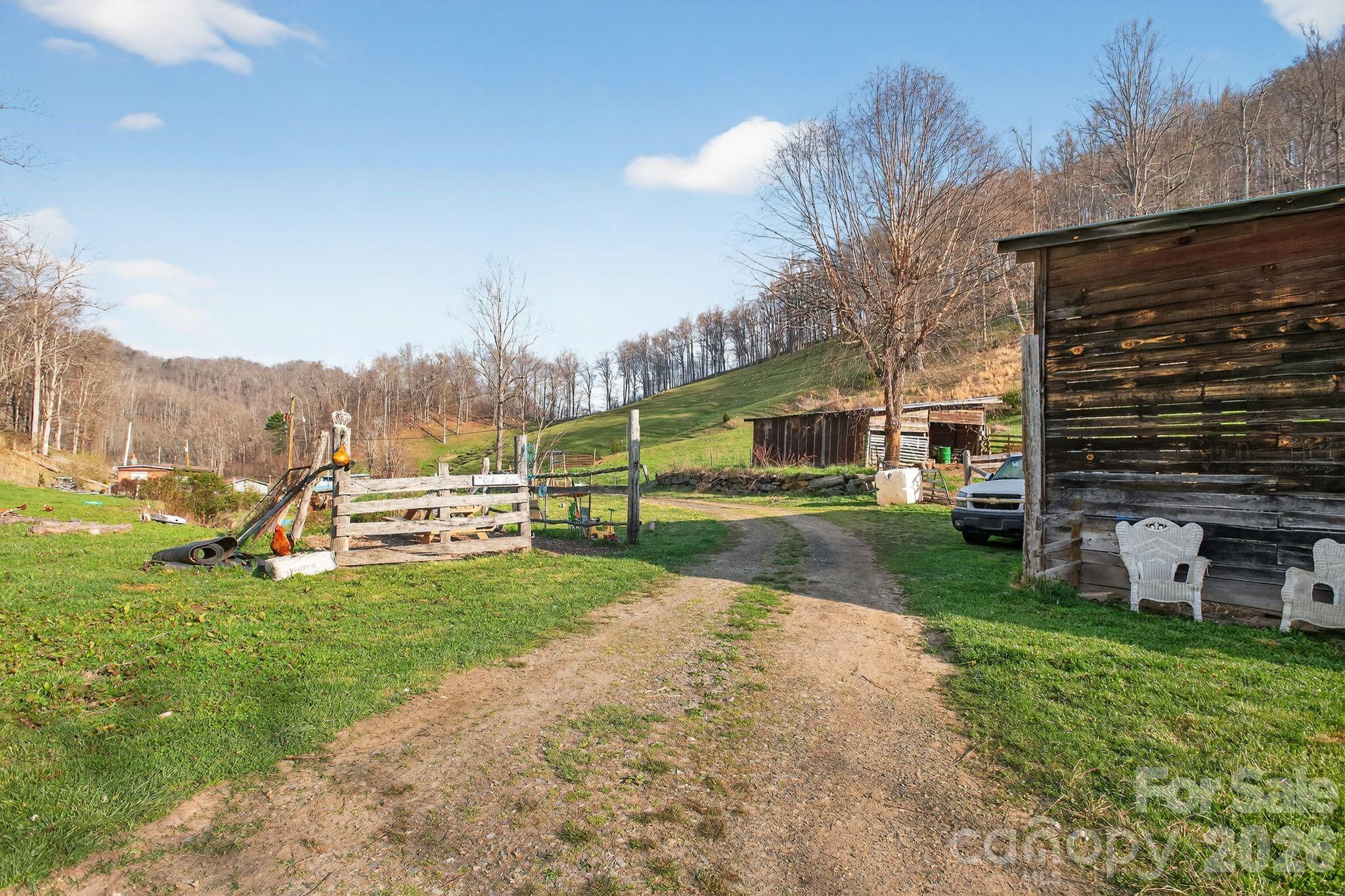 212 Ball Hollow Lane Burnsville NC 28714