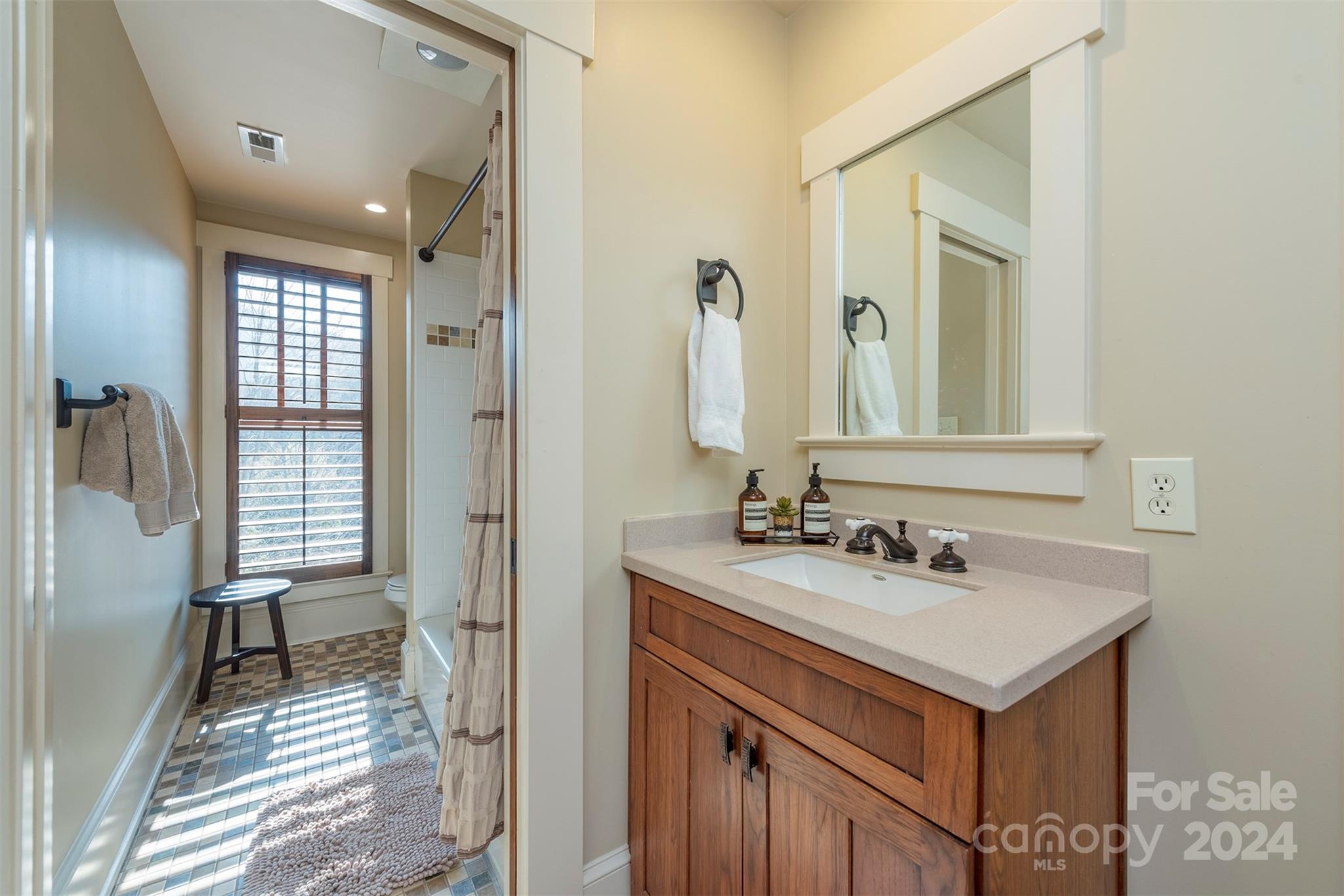 33 Wordsworth Road Black Mountain NC 28711