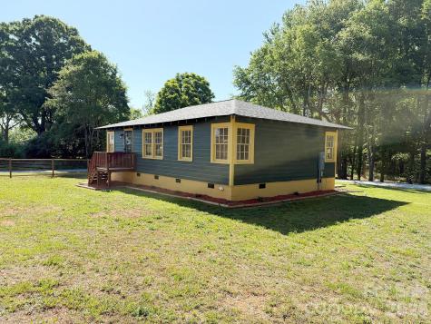 3322 Salisbury Highway Cleveland NC 27013